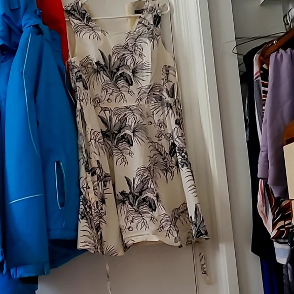 Dress - Picture 1 of 1